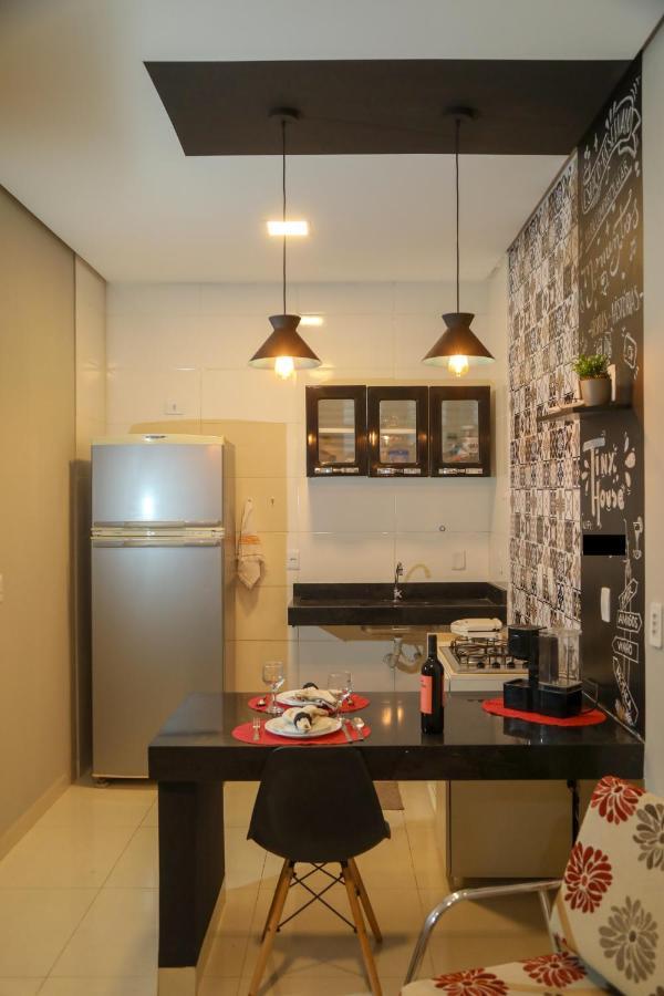 Casa Pequena, Completa E Aconchegante - Tiny House Villa Palmas  Dış mekan fotoğraf