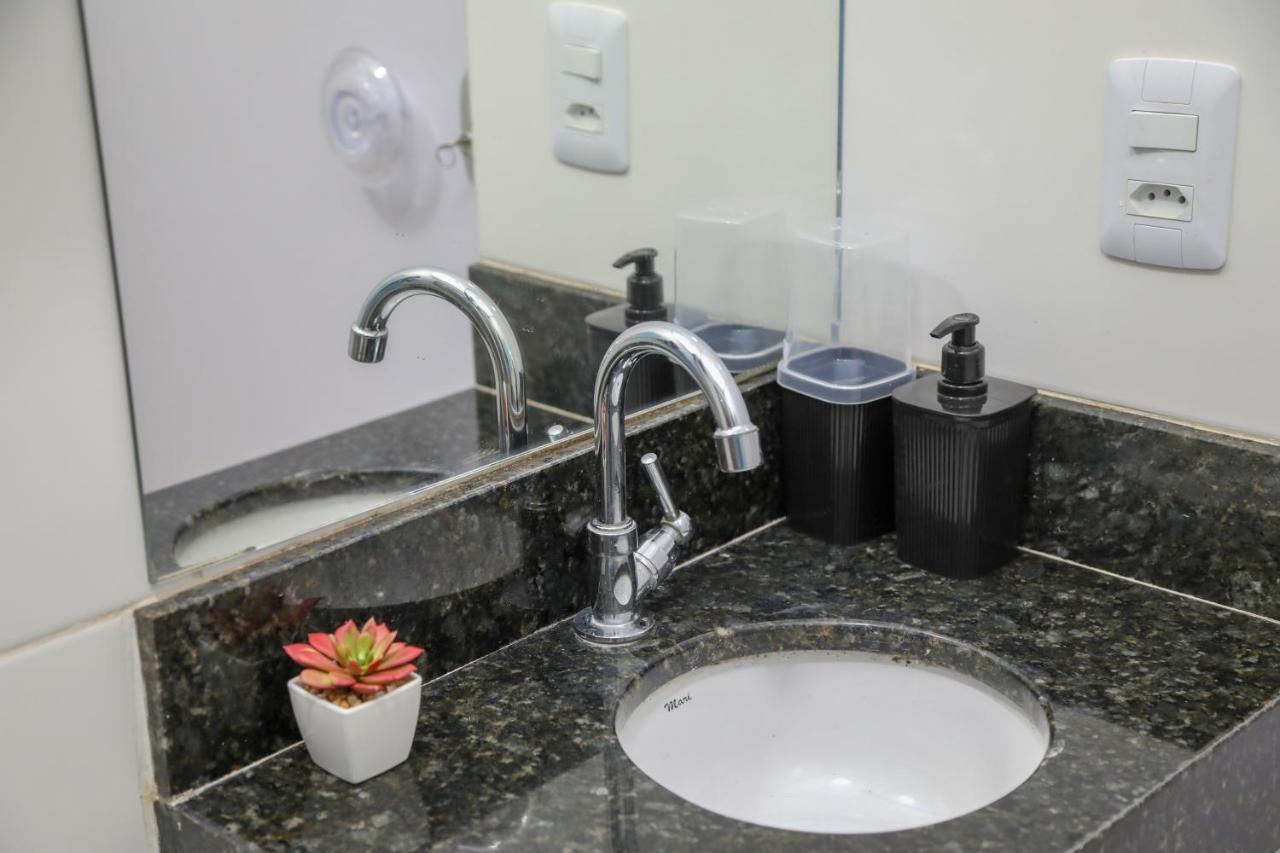 Casa Pequena, Completa E Aconchegante - Tiny House Villa Palmas  Dış mekan fotoğraf